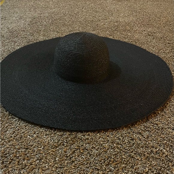 BANANA REPUBLIC OVERSIZED RAFFIA STRAW HAT - Picture 3 of 6